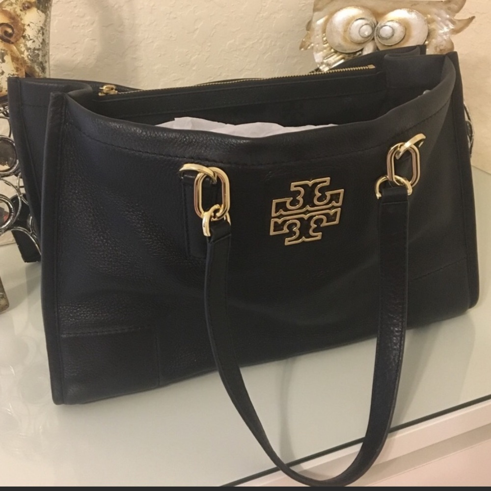 Tory Burch tote SALE!!